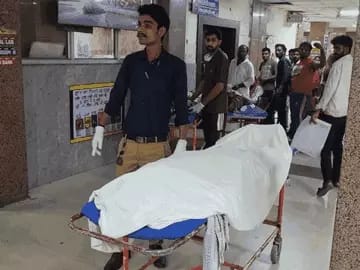 तेज रफ्तार बस ने मंदसौर के श्रद्धालुओं से भरी ट्रैक्टर-ट्रॉली को मारी टक्कर, 2 की मौत, 15 से ज्यादा घायल